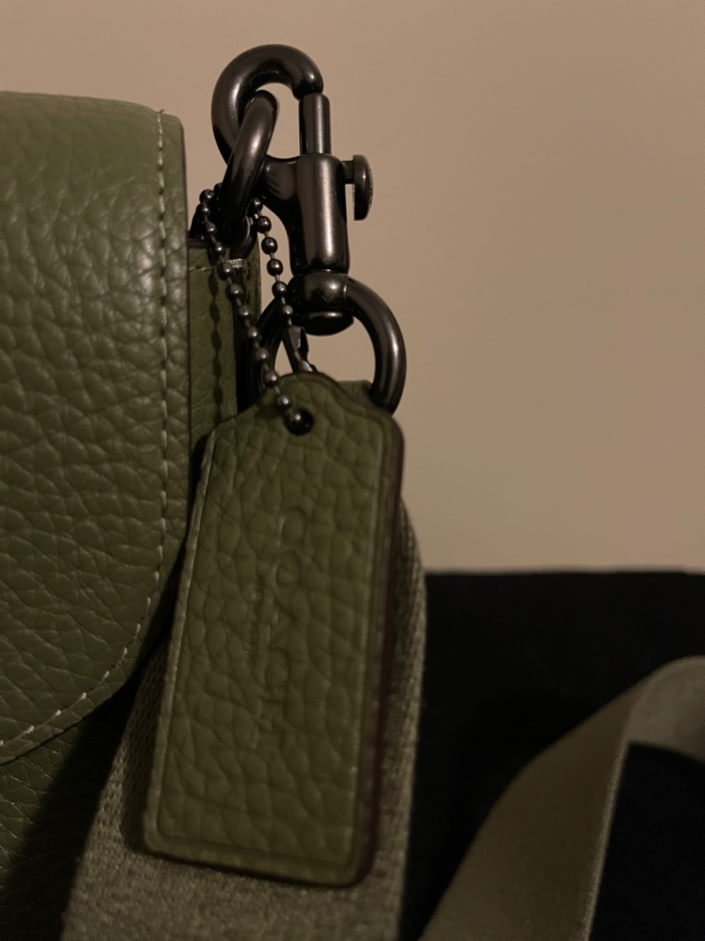 NWOT...Medium Amelia Coach Bag In Olive Green. Pebbled Leather Saddle Crossbody. - Picture 3 of 11